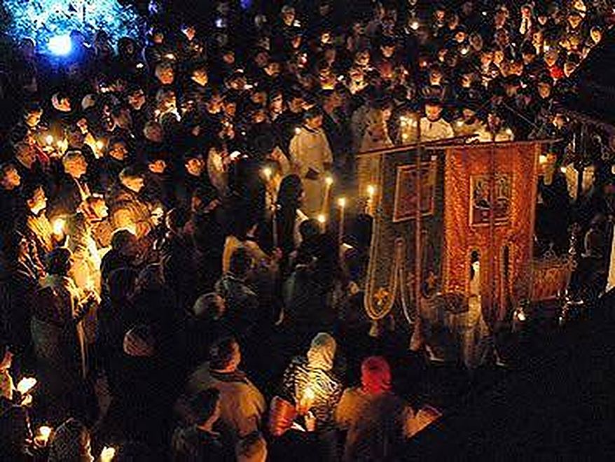 The procession at midnight